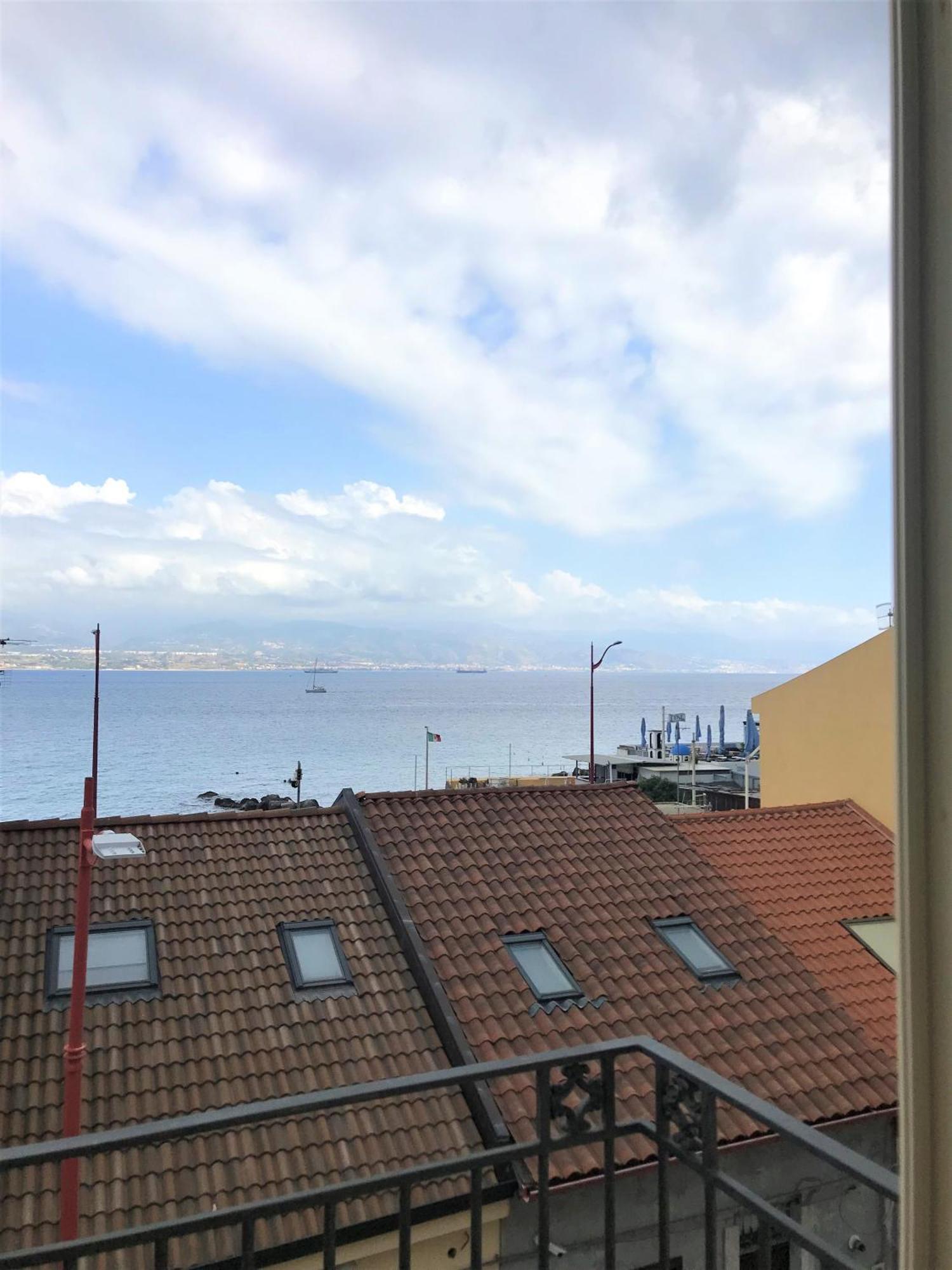 Vecchia Paradiso - A Un Passo Dal Mare Messina Cameră foto